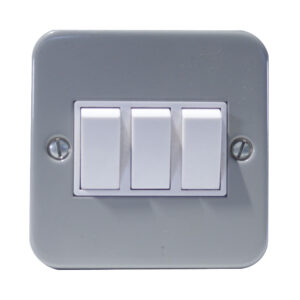 T&J METAL CLAD SWITCH 3 GANG 2 WAY SURFACE M2113A-2